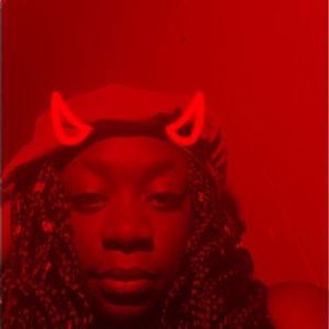 Meet your Posher, Desi